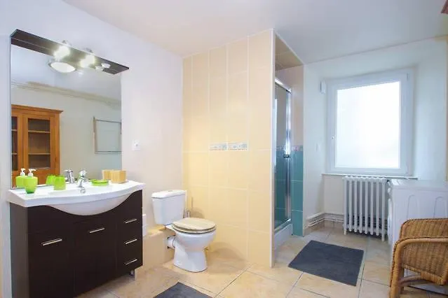 Gite Lariboisiere Plain-Pied En Rez De Chaussee Fougères Apartmán